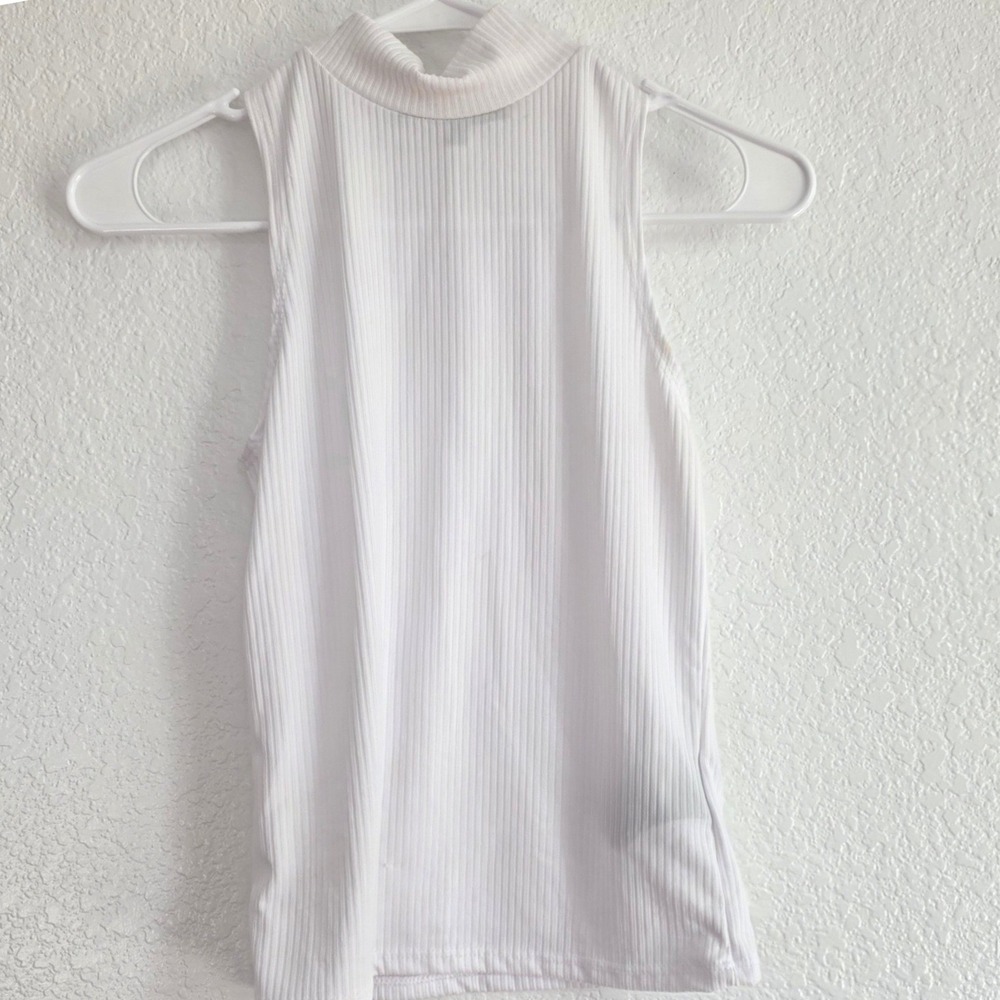 YMI Collections Ribbed Mock Neck‎ Sleeveless Top White Size S